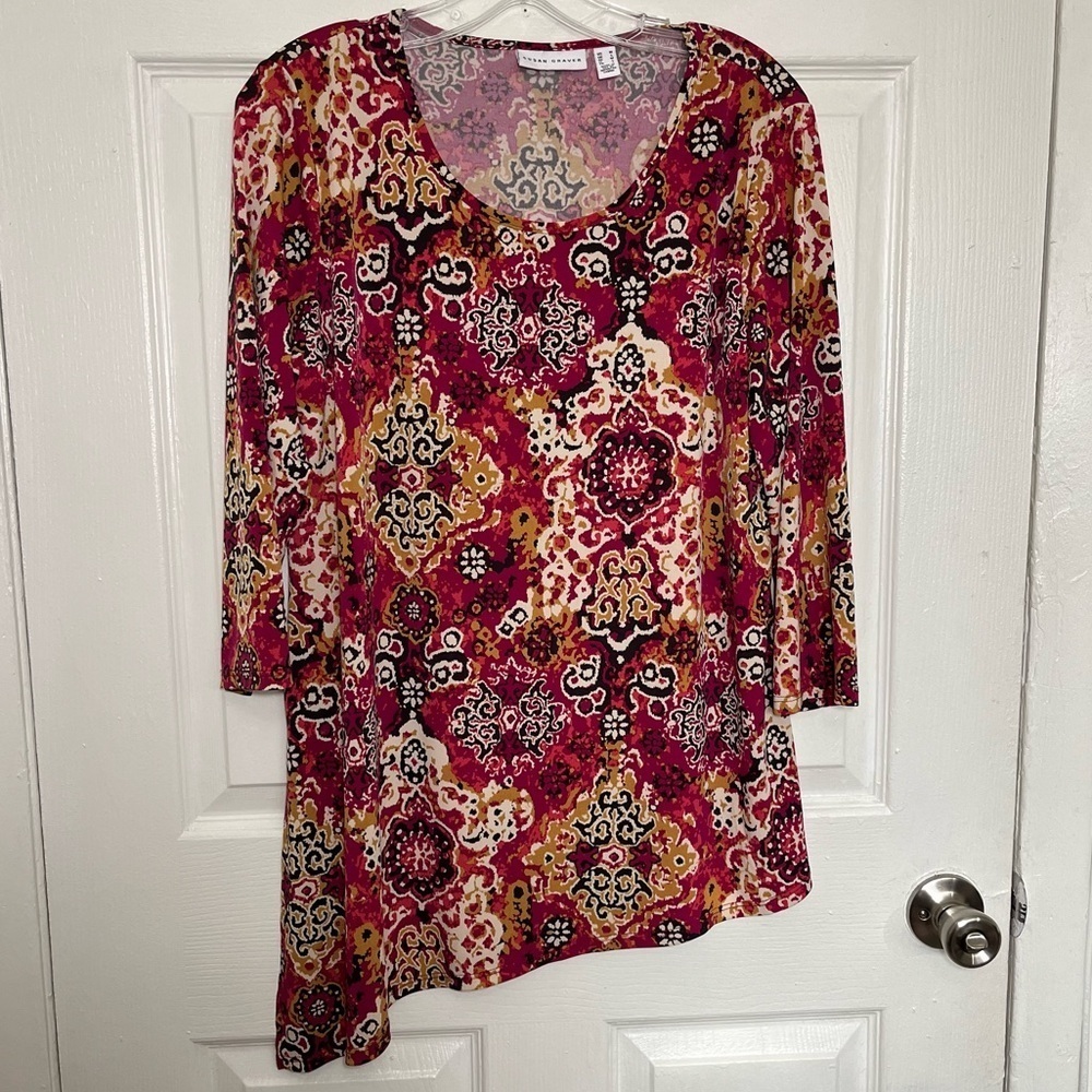 Susan Graver Berry Medallion Liquid Knit Stretch Tunic Top | Size Medium